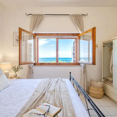 Villa Tonnare Direttamente Sul Mare